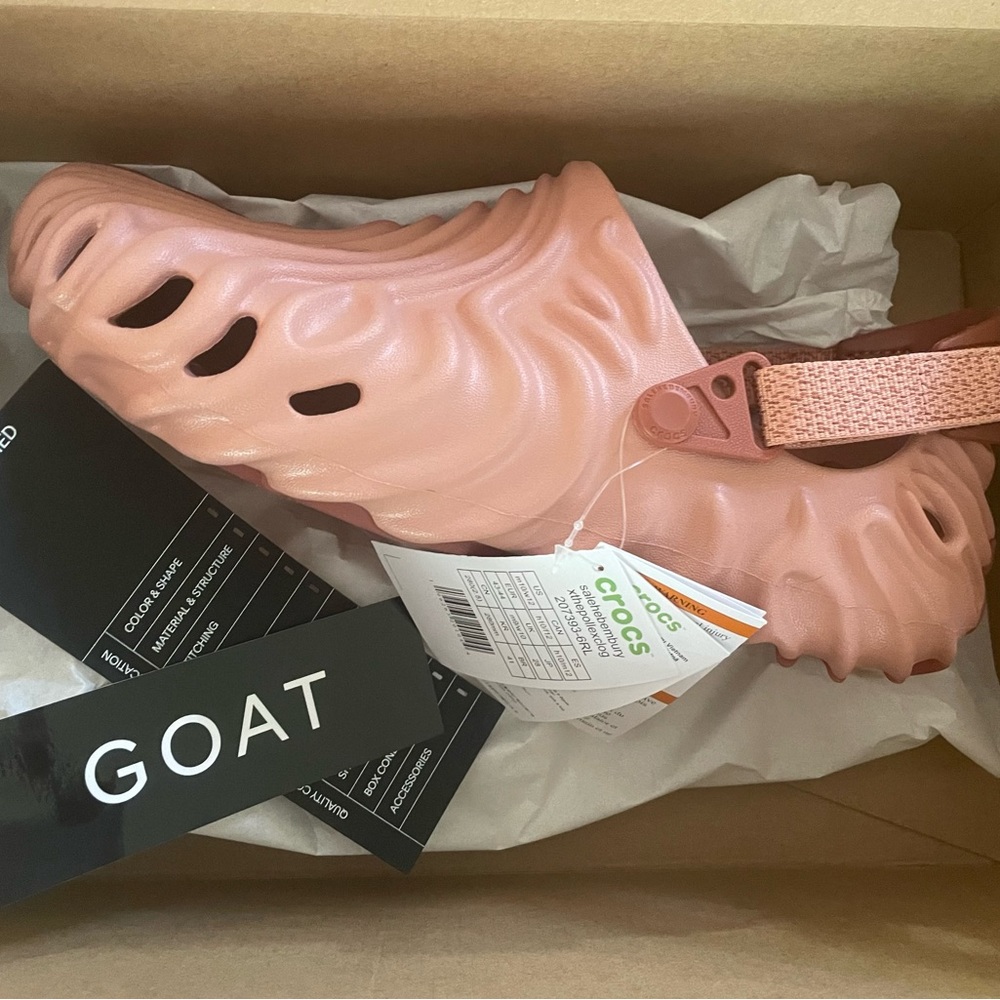 M10/W12 Pale Blush & M7/W9 Tide Pollex Crocs NWT and Original Box